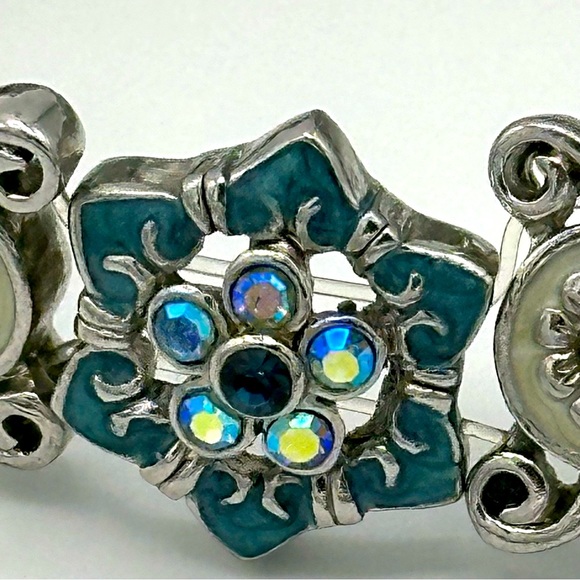 4 really nice bracelets, 1 is a Napier.They’re not magnetic. (SKU 188) - Picture 6 of 9